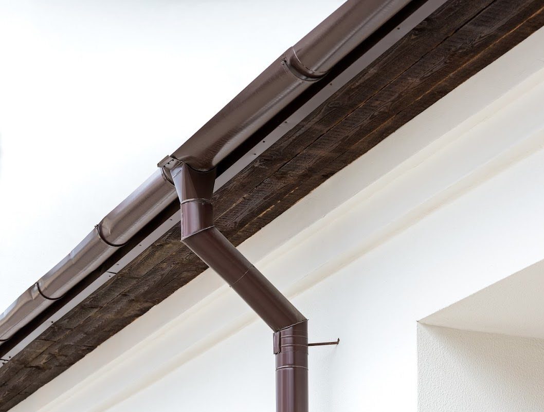 Can I Roof Without Gutters? Williamsburg Roofing NY